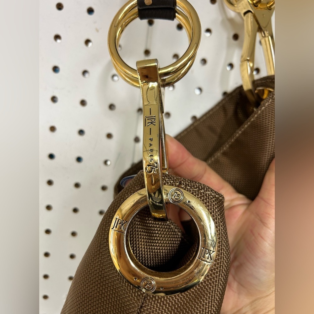 Chic Brown Women's Shoulder Bag with Gold Accents - Picture 4 of 9